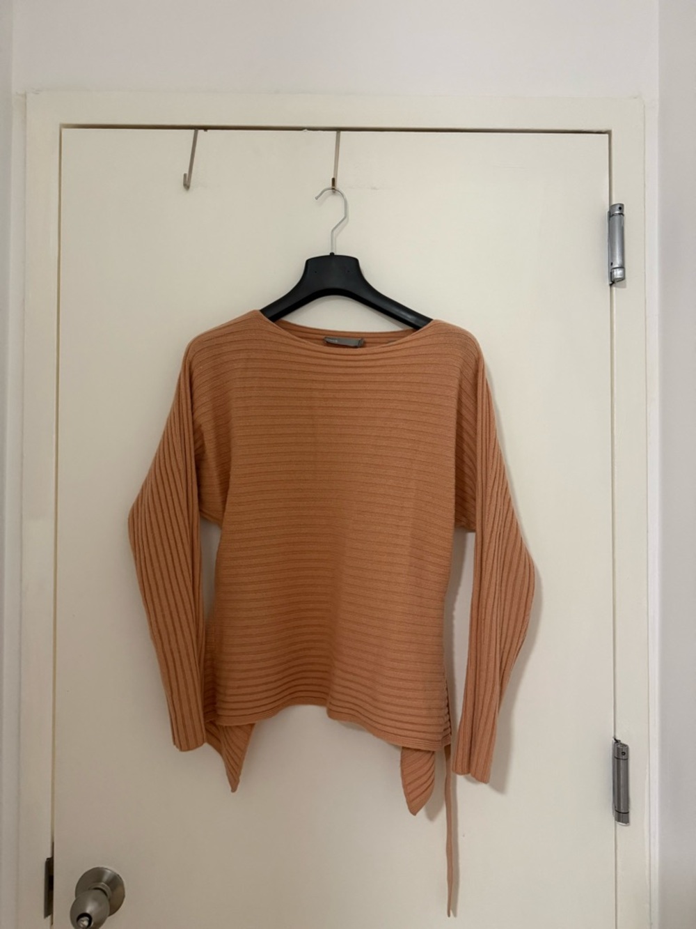 Vince Camuto Ribbed Scoop Neck Sweater in Camel